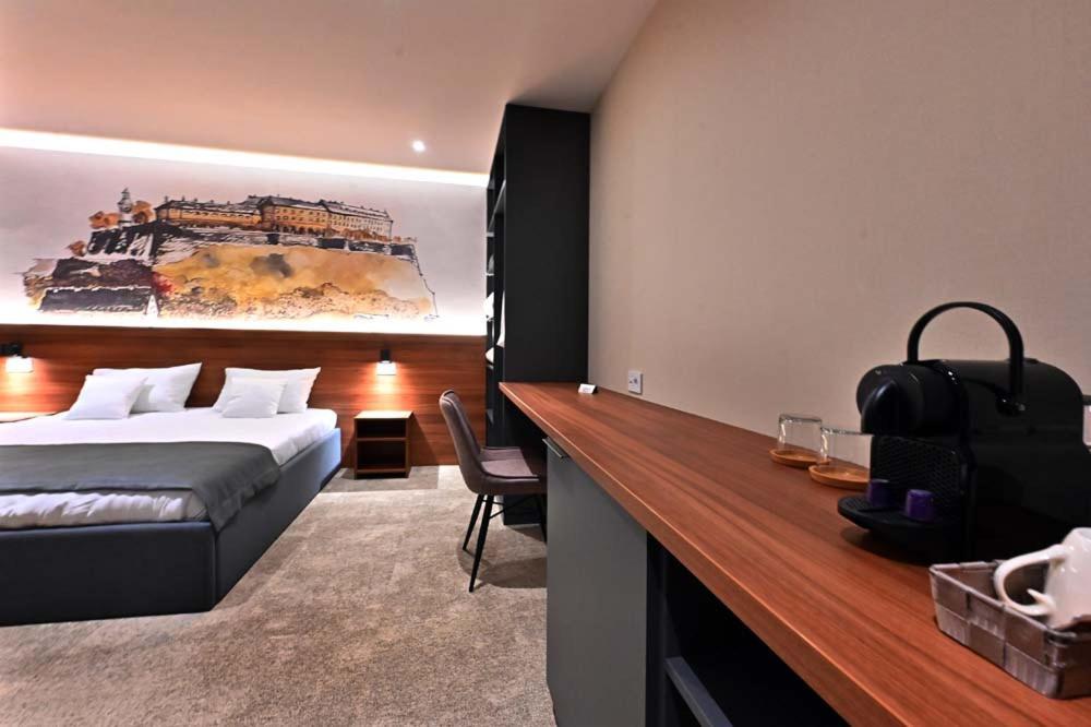 Tvrdjava Rooms - Újvidék Kültér fotó