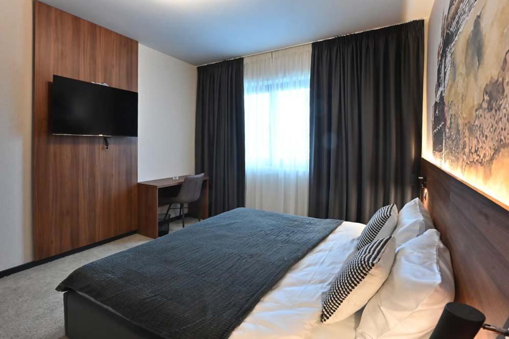 Tvrdjava Rooms - Újvidék Kültér fotó