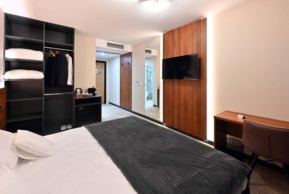 Tvrdjava Rooms - Újvidék Kültér fotó