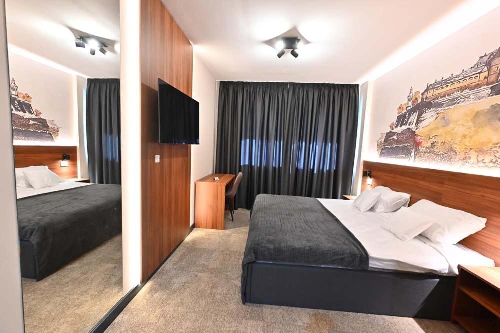 Tvrdjava Rooms - Újvidék Kültér fotó
