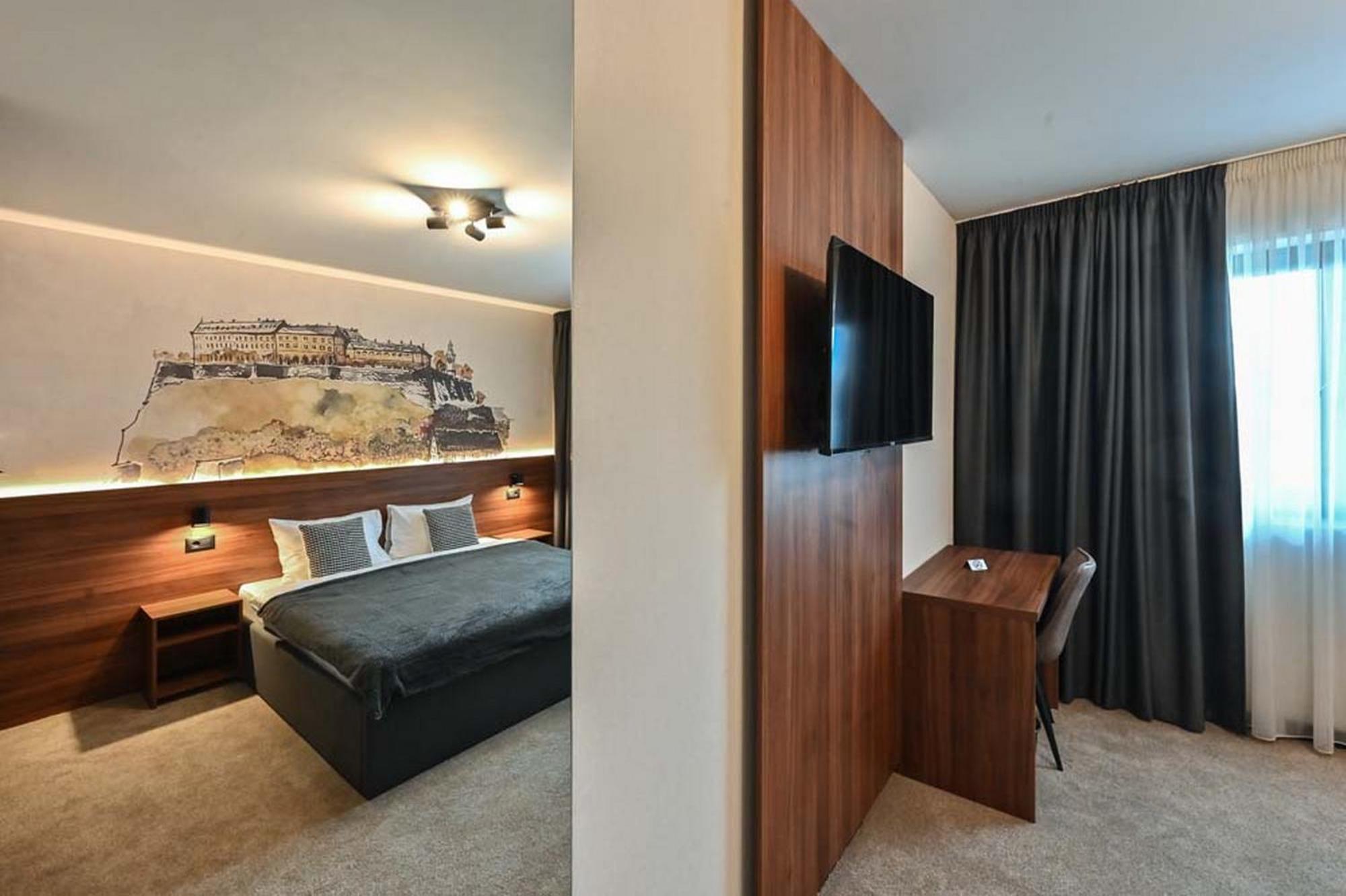 Tvrdjava Rooms - Újvidék Kültér fotó